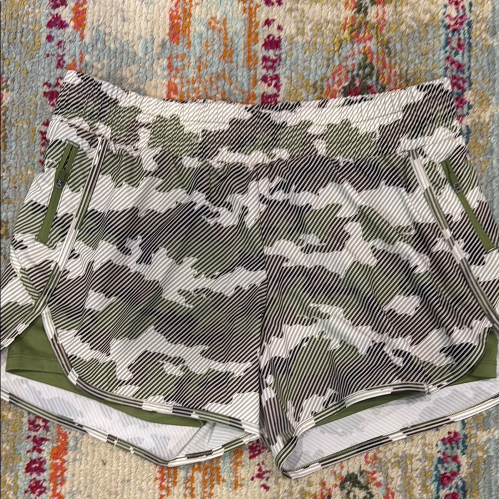 Avia Women's Green and White Camouflage Athletic Shorts NWOT